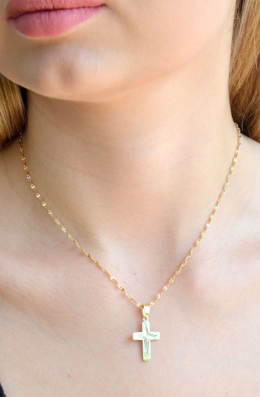 Złota zawieszka krzyż 375 ozdobiona białym złotem ZA 7611 375.jpg